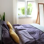 Familie Strehl Апартаменты *
