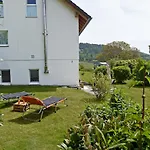 Familie Strehl Апартаменты Frickingen